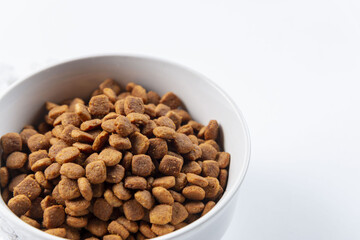 犬や猫用のドライフード