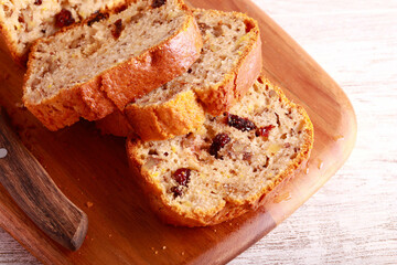 Cranberry and nut sweet bread,