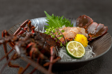 伊勢海老の姿造り