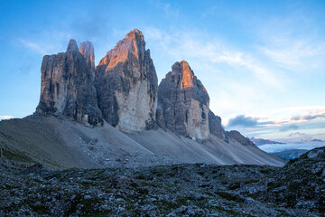 tre cime di lavaredo all'alba
