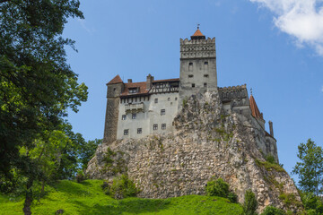 Fototapeta na wymiar View of the famous Bran Castle (Dracula's Castle) in the village of Bran. Transylvania. Romania.Is one of the best preserved medieval castles in Romania.