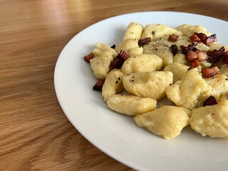 dumplings with bacon 