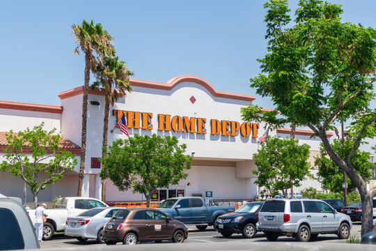 Corona, CA USA - August 16, 2018: The Home Depot Hardware Store Entrance And Parking Lot.