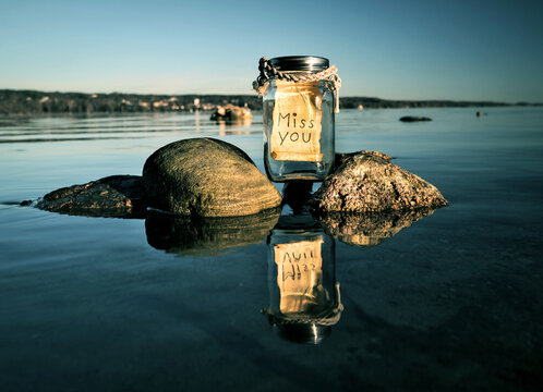 miss you, message in a bottle, message to you, message, letter, love letter, lighthose, Tu me manques, Mi manchi, Tu me manques, Te echo de menos,