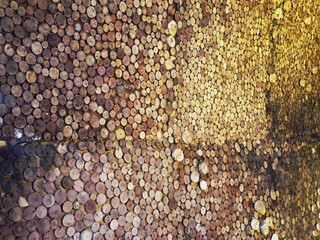 DESIGN WITH WOODEN PIECE