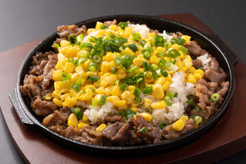 ビーフガーリックライス