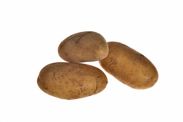 Fototapeta na wymiar Potatoes isolated on white background