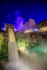 ライトアップされた春の草津温泉　湯畑　群馬県草津町　Kusatsu Onsen illuminated in spring. Yubatake. Gunma Pref, Kusatsu town.