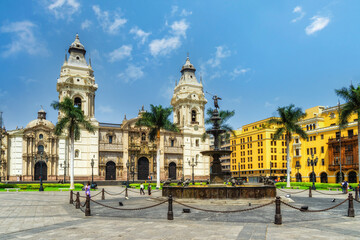 Municipal Palace of Lima and fountain in Plaza de Armas, Lima, Peru, South America - obrazy, fototapety, plakaty