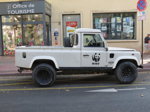 WWF white Land Rover Defender car