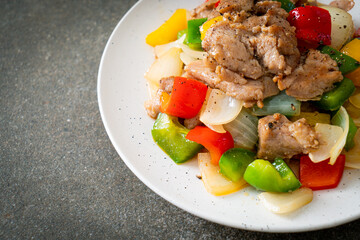 Stir Fried Pork with Black Pepper