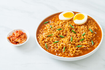 Korean instant noodles with egg