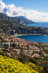 Obraz premium Panorama sur la Rade de Villefranche-sur-Mer depuis le Fort du Mont Alban à Nice