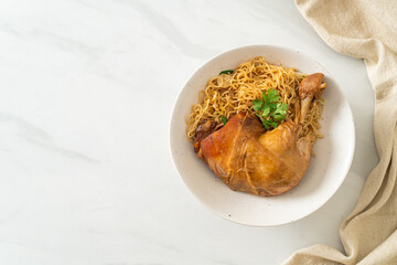 Dried Noodles with Braised Chicken