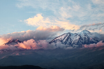 Der majestätische Vulkan Chachani in Arequipa, peru.