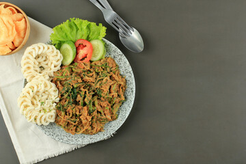 Lotek, Sundanese Vegetable Salad with Spicy Peanut Dressing