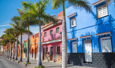 colored houses in Puerto de la Cruz