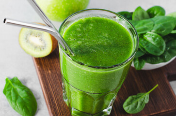 Green Smoothie, Refreshing Spinach, Kiwi, Apple Drink, Healthy Food, Detox, Vegan or Vegetarian Diet Food Concept