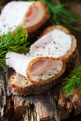  Delicious slice of bacon on the bread, ready to eat