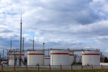 Tank farm with cylindrical fuel storage