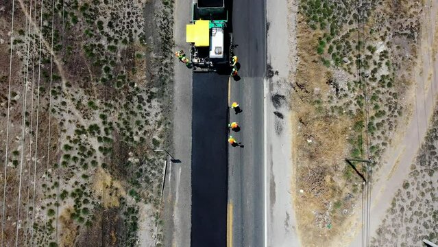 Pavimentaci&oacute;n con asfalto de carretera en M&eacute;xico 