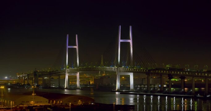 夜のベイブリッジと横浜港 夜景 FIX