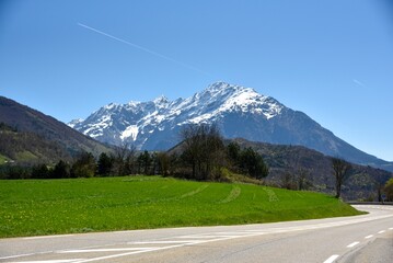 Fototapeta premium Panorama sur les Alpes depuis la route Napoléon 