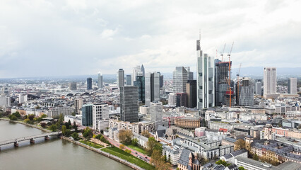 Fototapeta na wymiar Frankfurt am Main skyline Luftaufnahme 