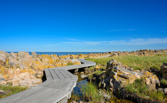 H&ouml;lzerner Steg am Hafen von Allinge auf Bornholm