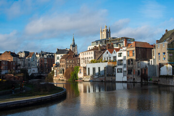 Obraz premium houses on the canal in Belgium 