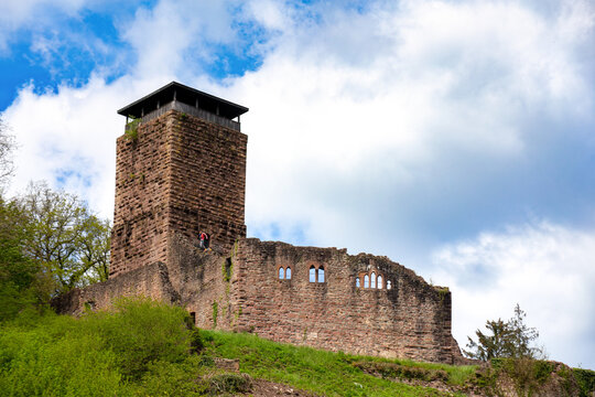 Naturpark Neckartal-Odenwald: Burgruine Hinterburg in Neckarsteinach