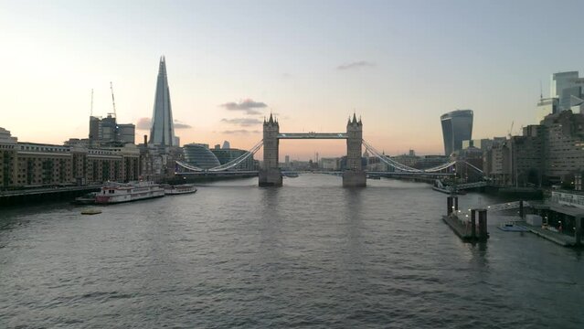 Aerial Drohne Helicopter Tower Bridge, London City, Thames, Skyline, River, 