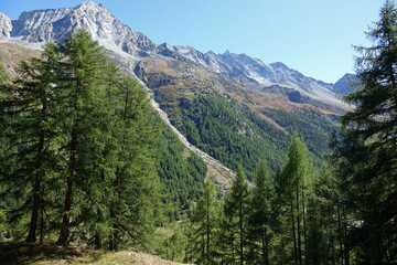 Fototapeta na wymiar View of the Alps in Italian Aosta Valley