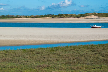 Banc de sable dans le village de Portbail, Cotentin, Normandie, France