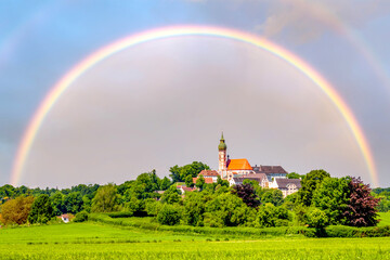 Blick auf Kloster Andechs, Bayern, Deutschland 