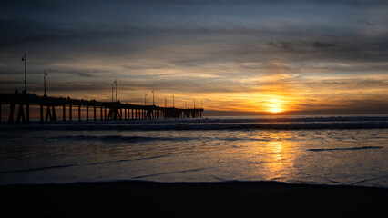 Fototapeta na wymiar Sunset California Beach and Pier