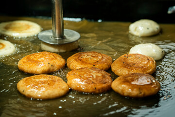 포장마차에서 파는 호떡 