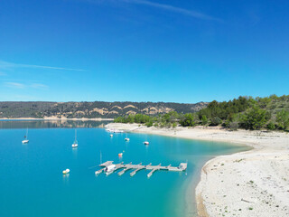 paradiesischer See in Südfrankreich / Provence 