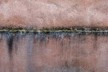 Schäden an der Hauswand