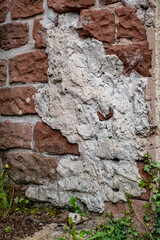 Schäden an der Hauswand