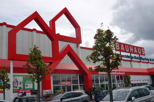Bauhaus Baumarkt Images – Browse 138 Stock Photos, Vectors, and Video |  Adobe Stock