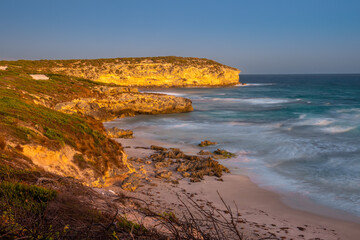 Obraz premium Sunset over Pennington Bay, Kangaroo Island, South Australia