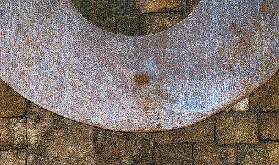 Metal circle with hole in center