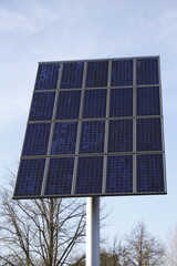 Solarpanel, senkrecht freistehend
