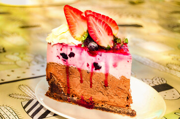 cake with strawberry
