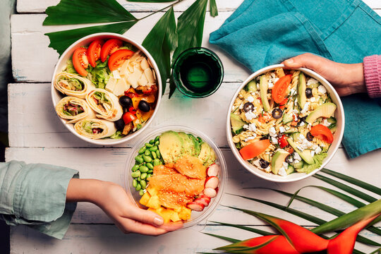 Repas végétarien entre amis