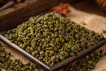 Piper nigrum,Green pepper,Zanthoxylum schinifolium(huajiao),fresh and dried peppercorns