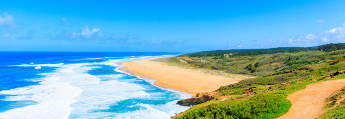 beautiful beach in Portugal- Algarve - obrazy, fototapety, plakaty