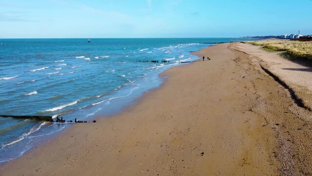 Plages du d&eacute;barquement, seconde guerre mondiale, Juno Beach, Courseulles-sur-Mer, drone, 4K