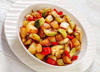 Pan-Browned Potatoes with red pepper and garlic